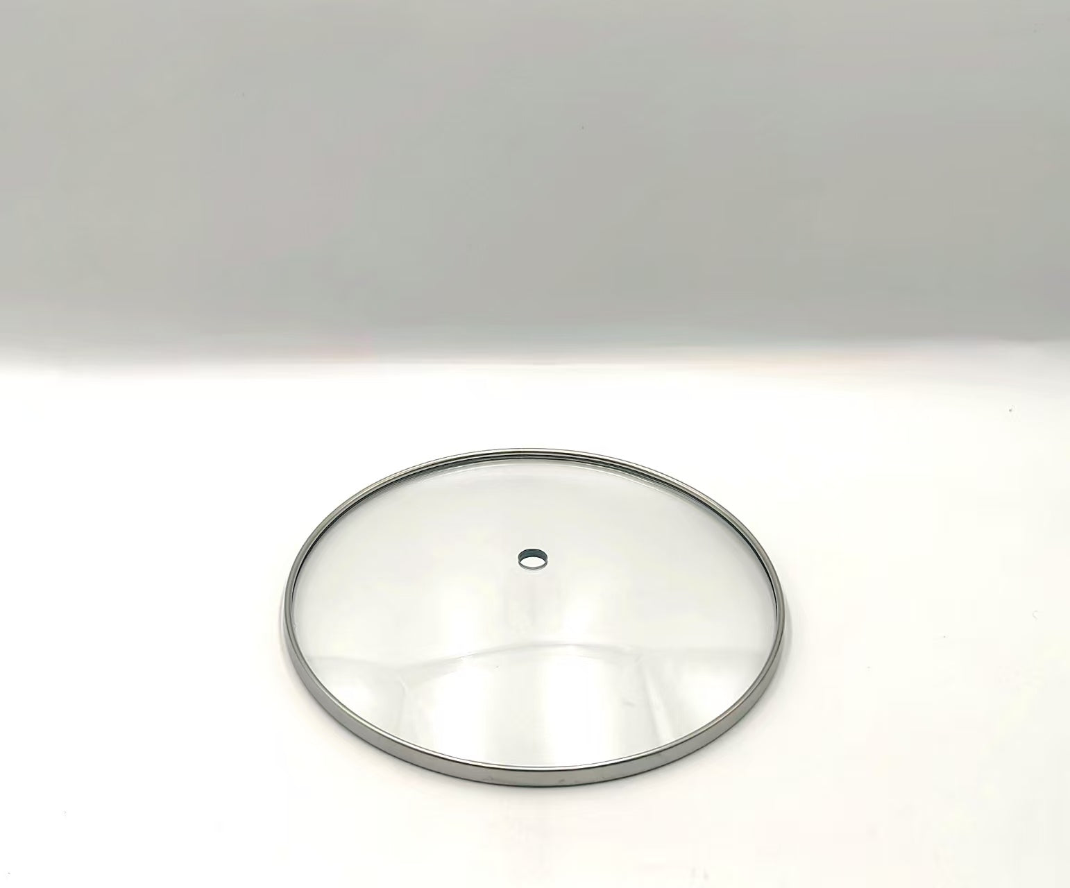 C168 - C-Series Tempered Glass Lid (φ168mm) — angled detail view of stainless rim and glass dome